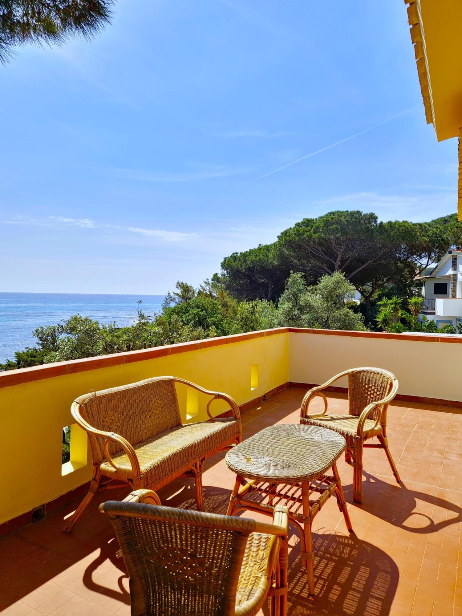 Villa Papiyon - Accesso Privato Alla Spiaggia Cala Liberotto Dış mekan fotoğraf